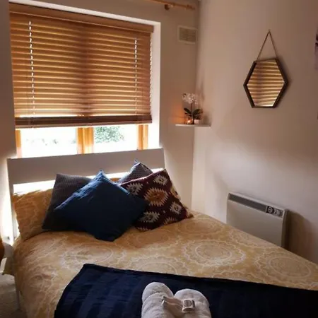 2 Bedroom Riverside Flat In 都柏林